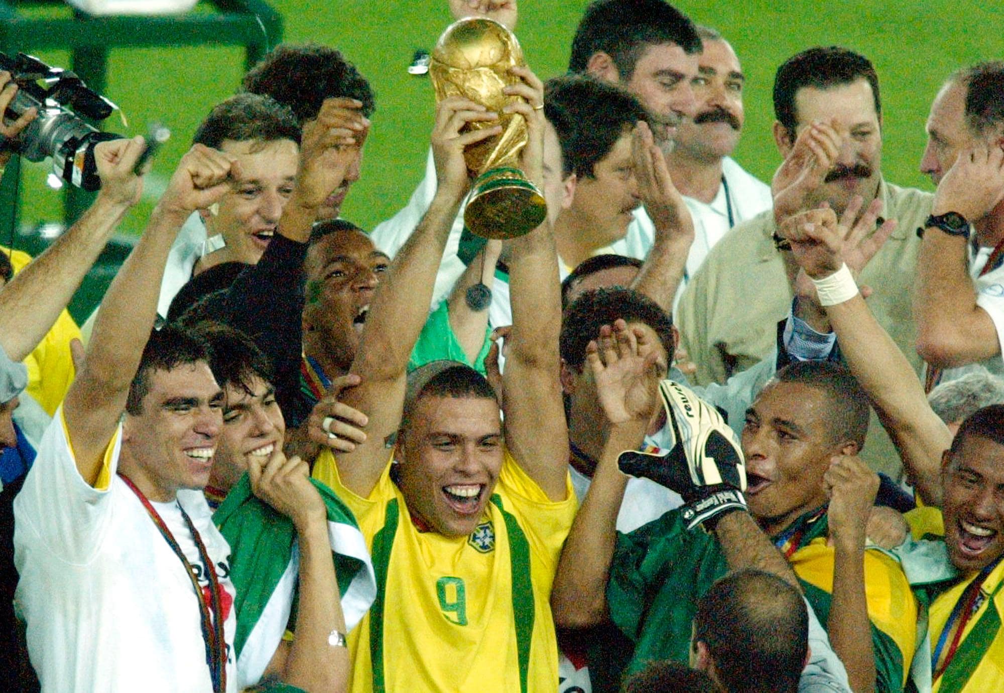 Risultati immagini per brasile campione del mondo 2002