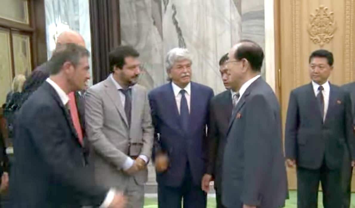 Politica italiana ed estera - Pagina 5 1409499020079_Razzi_Salvini_in_Corea_del_Nord