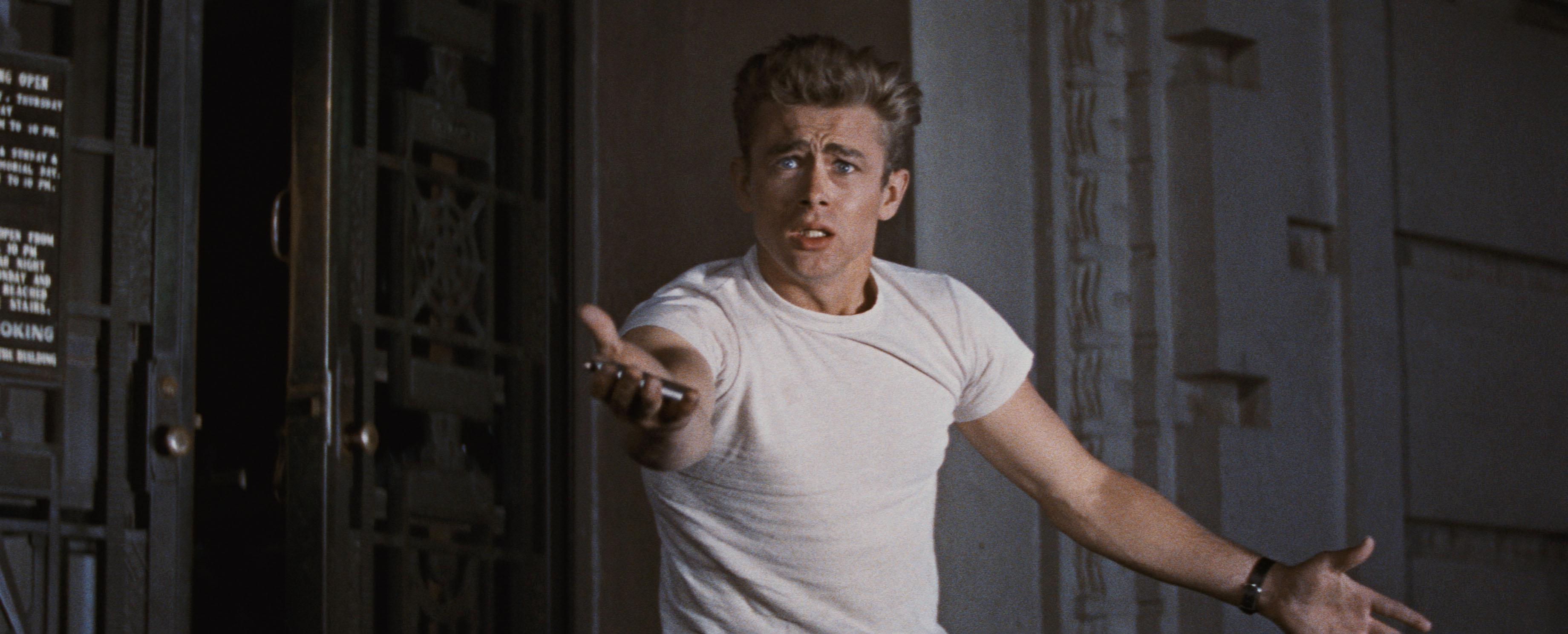 Gioventù bruciata, 60 anni dopo. Il mito di James Dean torna a vivere al cinema Photogallery