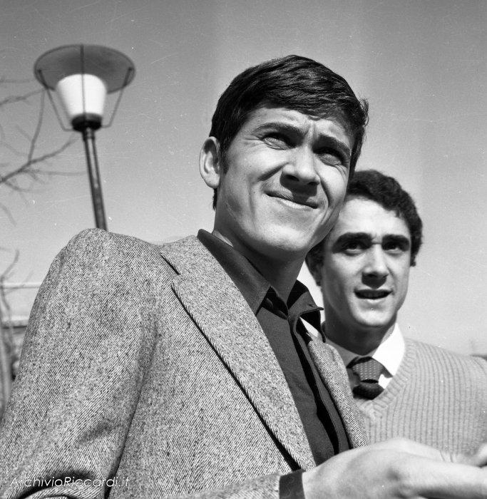 Gianni Morandi i magici anni 60 del neo settantenne Photogallery Rai News