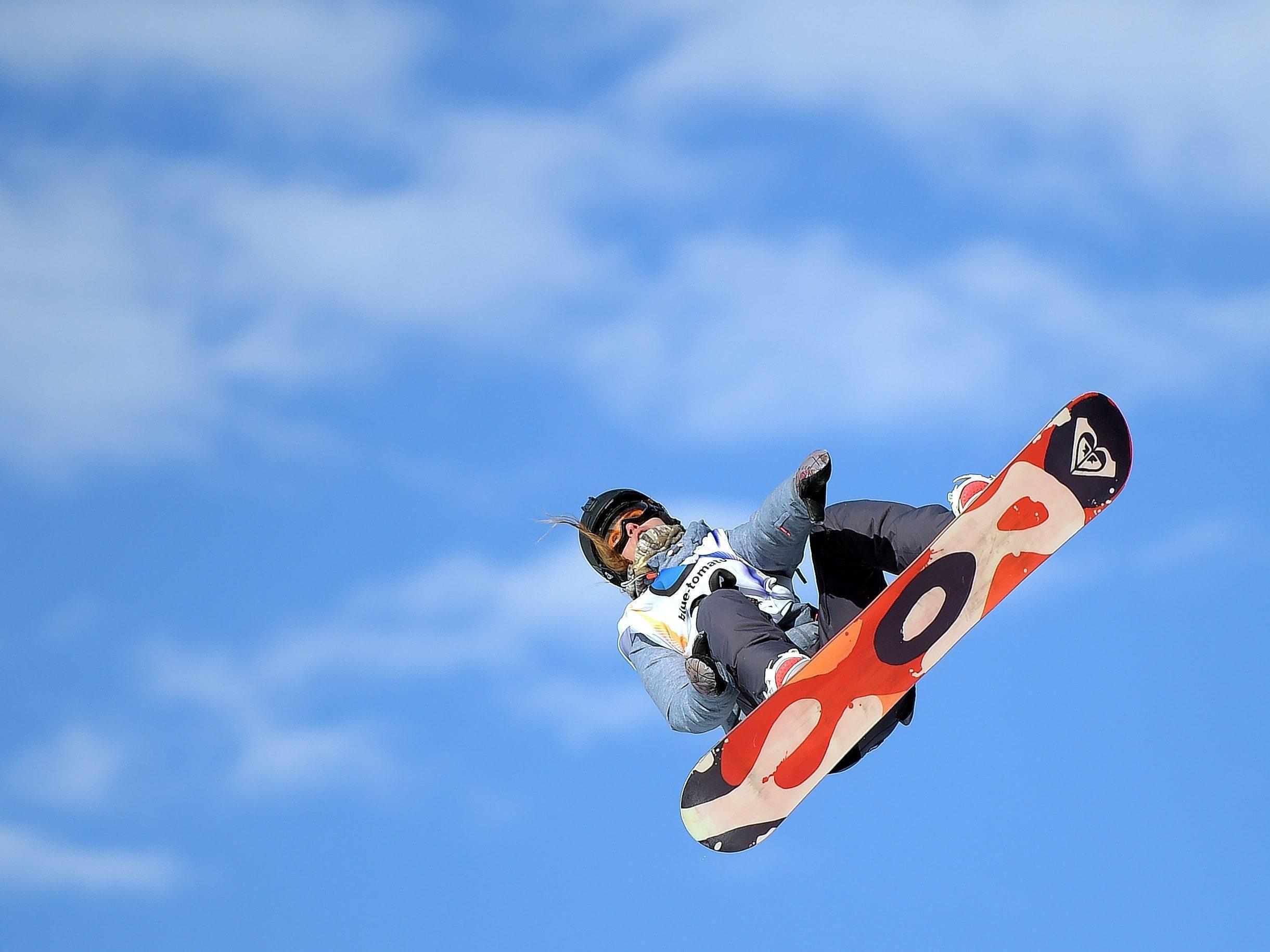 Volo Con La Testa Tra Le Nuvole