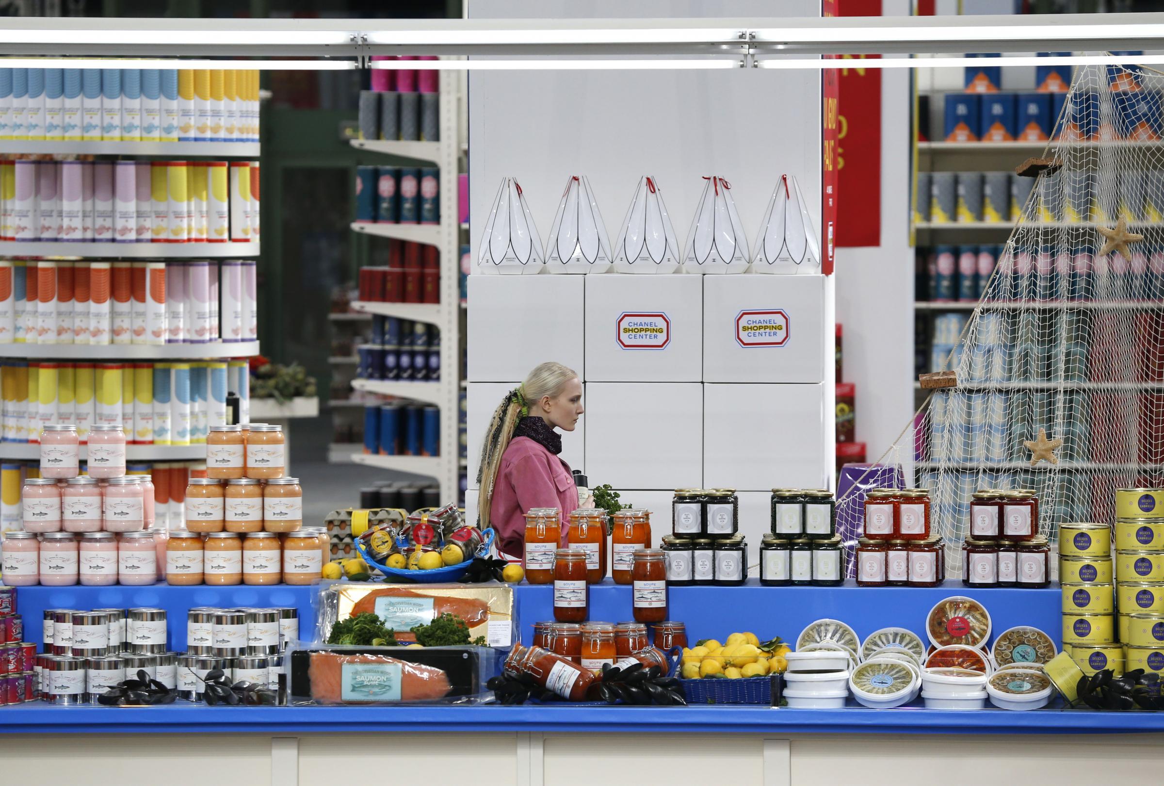Centre market. Chanel supermarket.