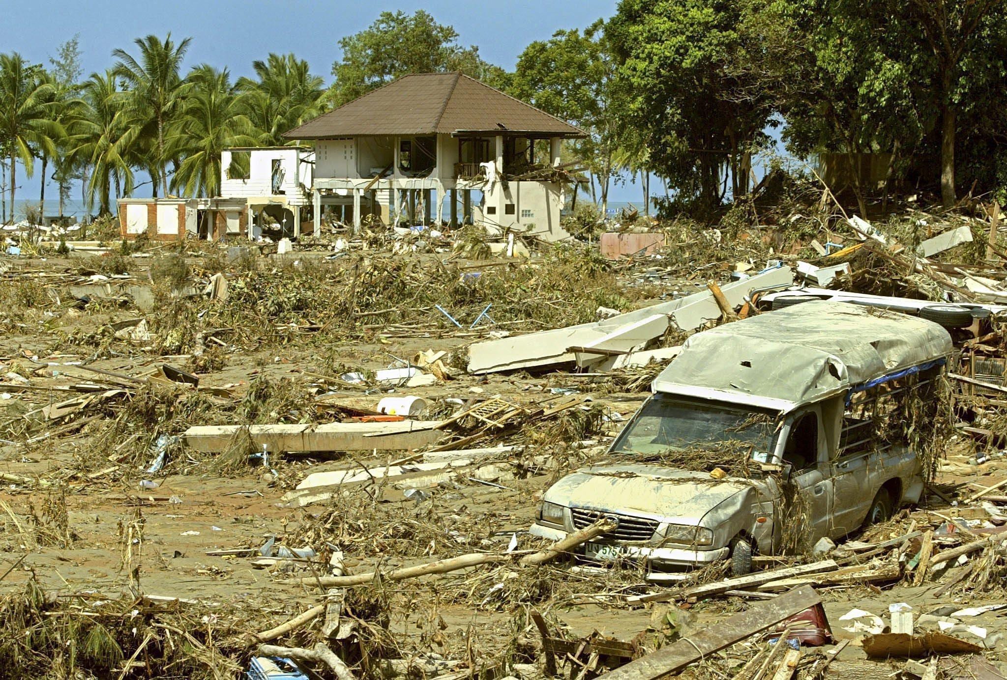 Землетрясение в тайланде 2004. Као лак Тайланд ЦУНАМИ 2004.
